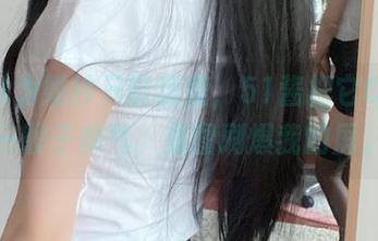 我还以为婚纱只能甜蜜,51酱把它COS出一股子帅气,美图刷爆我的屏。
