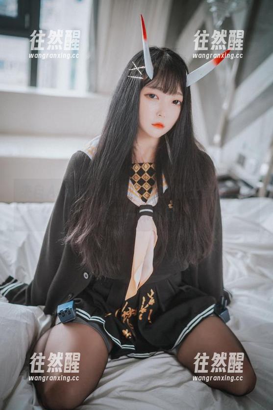 来自Aram(아람)的LIKEY护士美图，让你想一探究竟