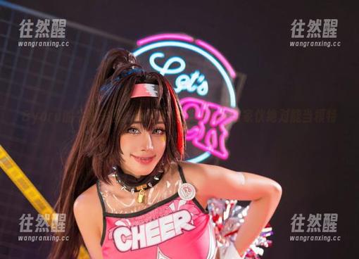 Byoru Byoru的牛装美图:如果牛也能穿衣,这家伙绝对能当模特!