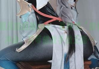 Cien恩恩的厨娘cos,有种想“偷师”的冲动,只可惜我手残无能…