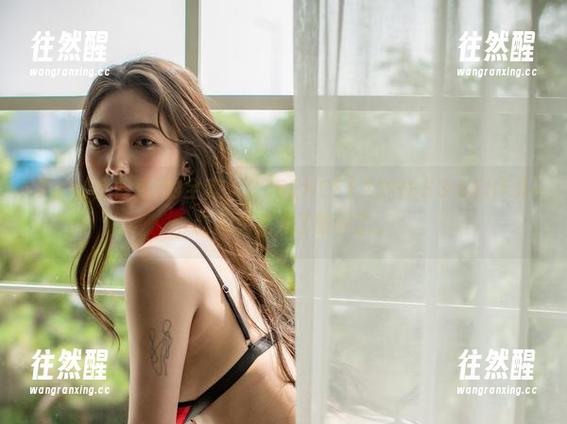 G.su(全智秀)的全套，《LEEHEEEXPRESS-LEHF》，这回真是开了眼界了。