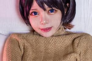 哈哈，Hachi小芭的美脚和她的cos一样出色，原图保存请轻声。