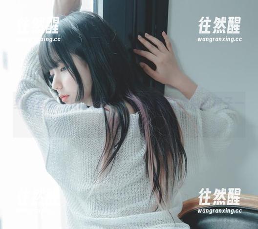 红裙在线，Hizzy(히지)的资源就像她的裙子一样惊艳！