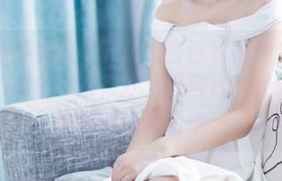 IMiss爱蜜社 – Nono酱连衣裙的免费美图看了不止一次，才发现自己已经陷入了这华丽的颜色中。