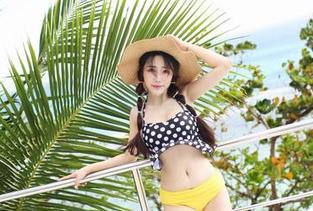 IMiss爱蜜社 – 萌白酱驾到，黑丝出场——无圣光的真实美！