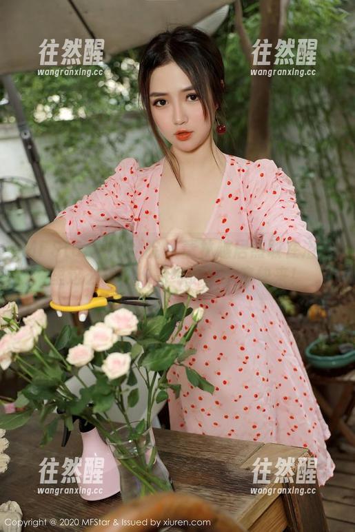 MFStar模范学院 - 董林越居然敢在浴缸里这么拍，作品绝了，大家快来！