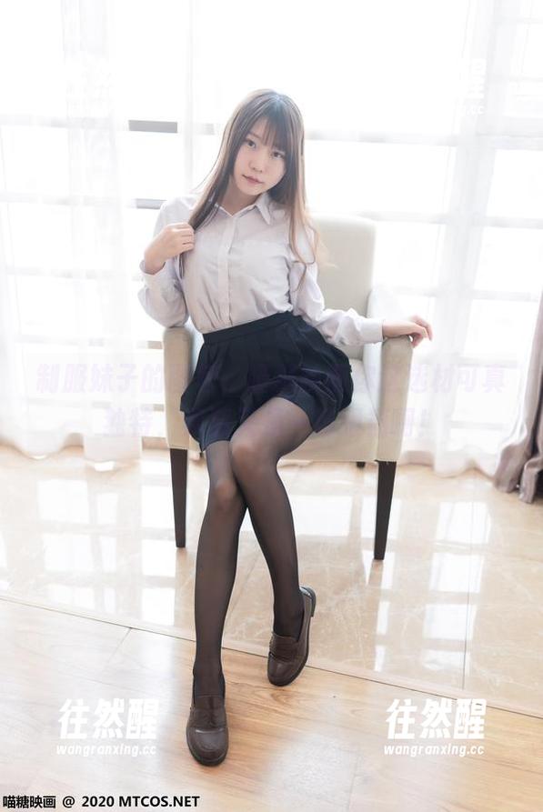 制服妹子的图包，喵糖映画你这选材可真独特，果然又是一场眼福啊！