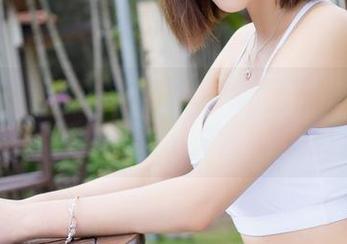 MiStar魅妍社 – 夏天萦绕雪千紫，写真光影间总有些不安分的夏虫！