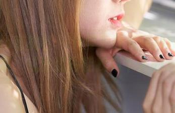 MiiTao蜜桃社 – 只要下载米琪MIKI的天使合集，或许我也能找到个人的天使？