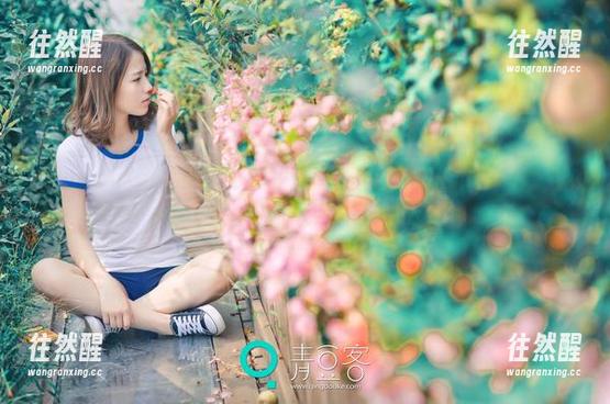 QingDouKe青豆客 - 更新加载：喵喵哒这回的瑜伽给我一种“我就是普拉提”的强烈Eureka感！