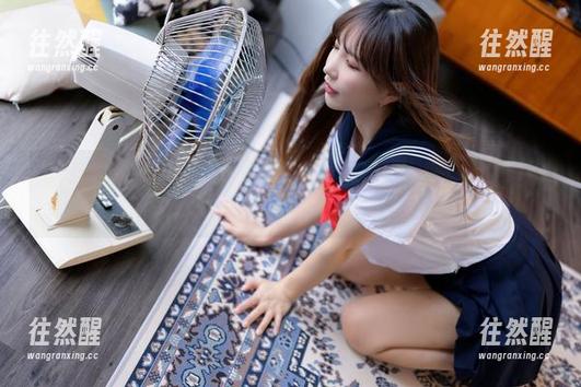 最新资源，Seoyool(서율)的微型比基尼，貌似也只有口红能挡住的程度？