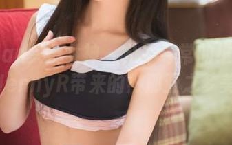 TouTiao头条女神 – 从不寻常的维度看待美，JennyR带来的热那亚之梦美图。