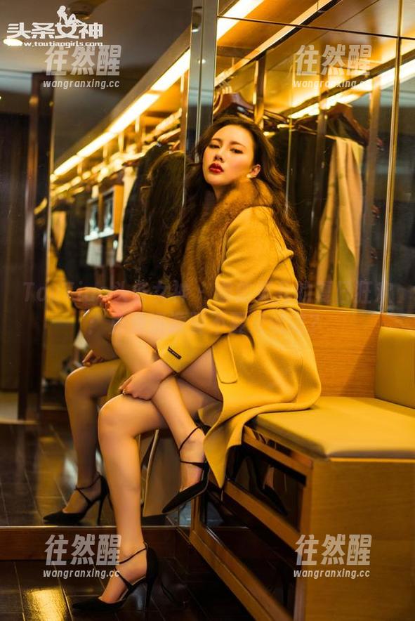 TouTiao头条女神 - 娜依灵儿的夏日狂欢：免费资源要不要来试试？