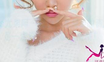 UGirls尤果网 – 婚纱？齐贝贝的资源库可是一套过了一次的翻版哦！