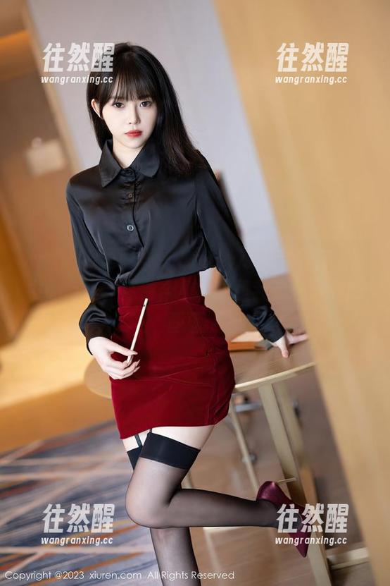 XIAOYU语画界 - Emily顾奈奈酱在浴缸中的气场，高清合集，这是我没预料到的画面。