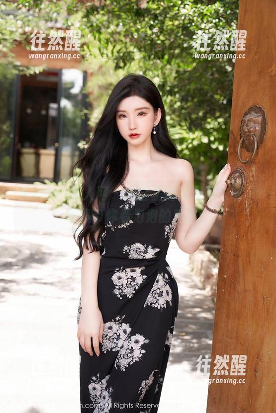 Xiuren秀人网-就是阿朱啊 Xiuren秀人网 - 浴缸里的就是阿朱啊,图集带你看泡泡的后面!