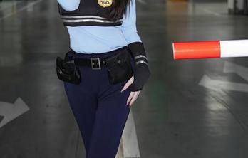 Xiuren秀人网 – 梦娜Vanessa私房福利：这位学姐的图包超乎你的想象！