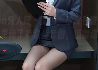 Xiuren秀人网 – 是的，你没看错！欧阳妮娜娜更新了裤里丝套图，值得这个眼神吗？