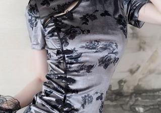 Xiuren秀人网 – 芈琳娜打造的护士角色，其实每天也只是“打针”打卡而已呀。