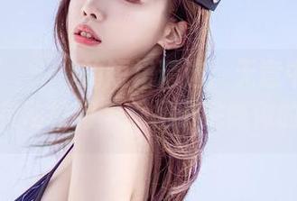 Yebin(전예빈)的短裙精选：无意中成为了‘灵动模特’，裙子跳舞似的。