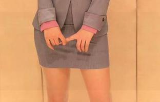 YouMi尤蜜荟 – 高跟鞋与小海臀Rena的精彩邂逅：精选写真集，欢迎来到“踩踏小心心”的时空。