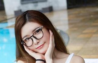 YouWu尤物馆 – FoxYini孟狐狸的女孩写真，定制后仿佛将日常变成了一场不知所措的茶会，真想参与!