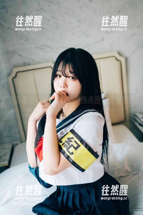 免费收集Zia(지아)的月色美图，快来像拼图一样Snap-Together吧！
