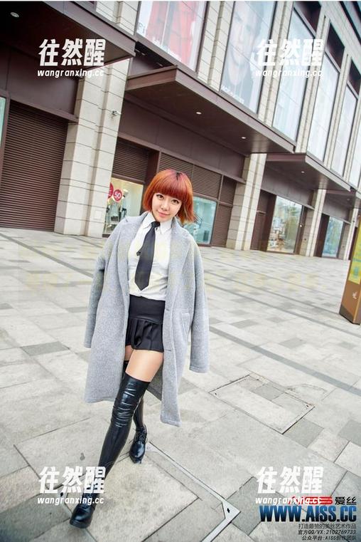 aiss - 玩转机械的索菲，图集里写满了“修得了一切，却修不了心”这种小确幸。