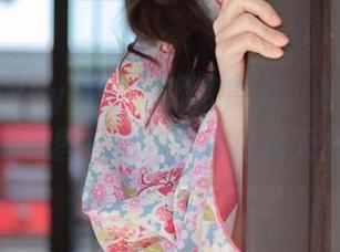 白色是wuyo(우요)的超能力，赶紧下载他的美图，助你变身白衣天使！