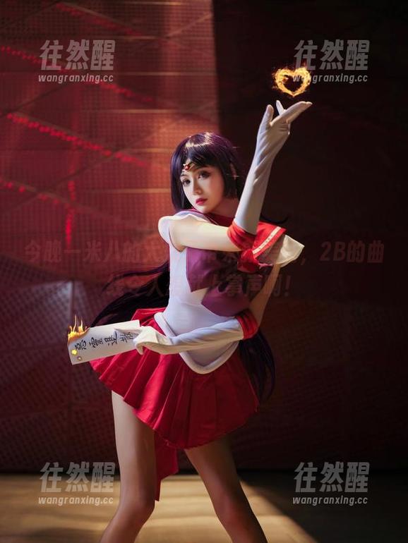 一米八的大梨子 今晚一米八的大梨子带来新美图,2B的曲线令人想献上掌声啊!