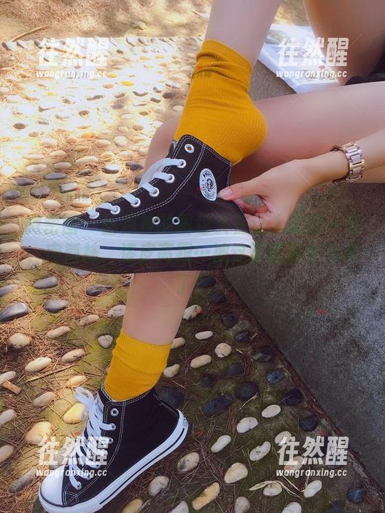 丝月神 微密圈 - 丝月神的图包实在让人眼前一亮,肉筒袜、漆皮高跟…被这画面抓住没救了!