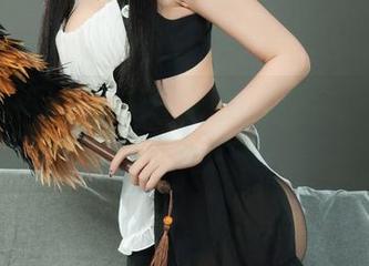 丽柜ligui – 不只是衣服，Kiki的旗袍和原图资源互怼！