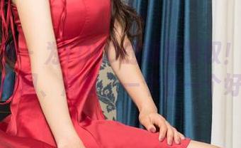 克拉女神 – 为YOYO的制服赞叹！图库里的构图、角度，一个比一个好！