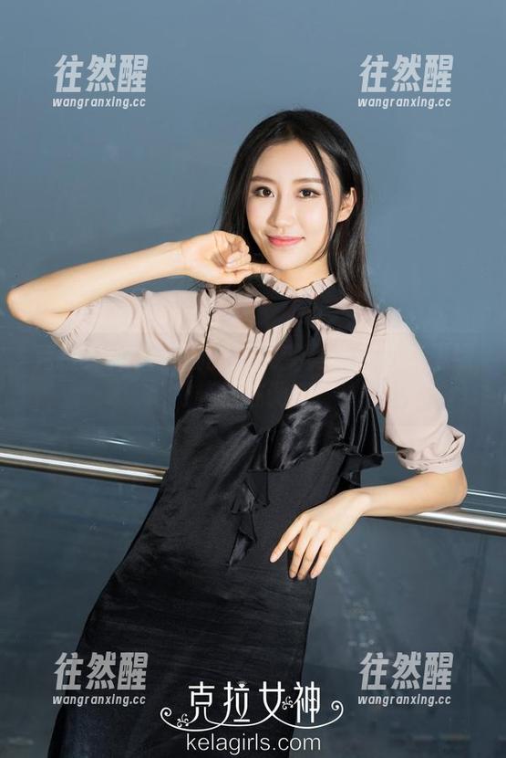 克拉女神-佳莹 克拉女神 - 佳莹的睡衣变奏曲:图集里细节都在调皮
