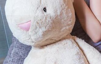 头条女神 – 居家是种态度：罗蔓蒂的写真，资源和铅笔裙并存！