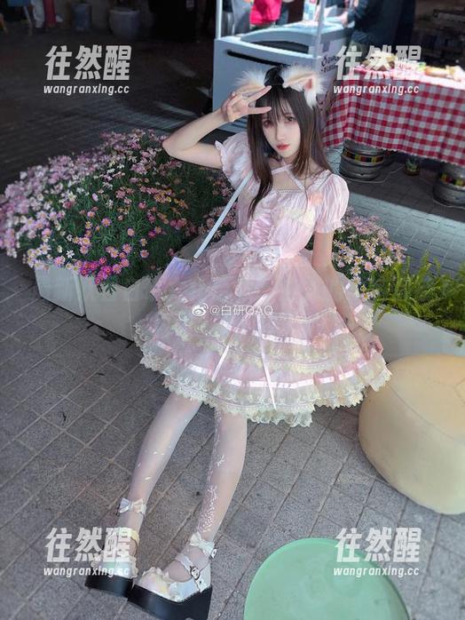 妖君白研 最新妖君白研女仆合集:主人的烦恼都被我用围裙擦掉了!