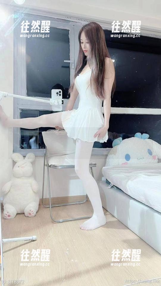 小萌子 微密圈 - 小萌子带你再玩一次,满满五彩的萌妹资源,让你沉醉其中!
