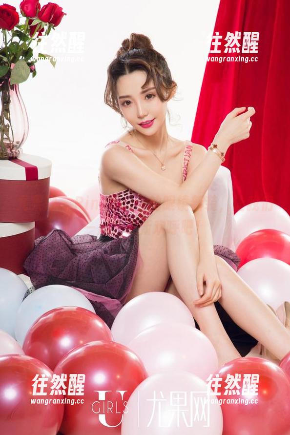 尤果网-Pinkbaby 尤果网 - Pinkbaby的眼镜新装,让我们一起为更新欢呼吧!