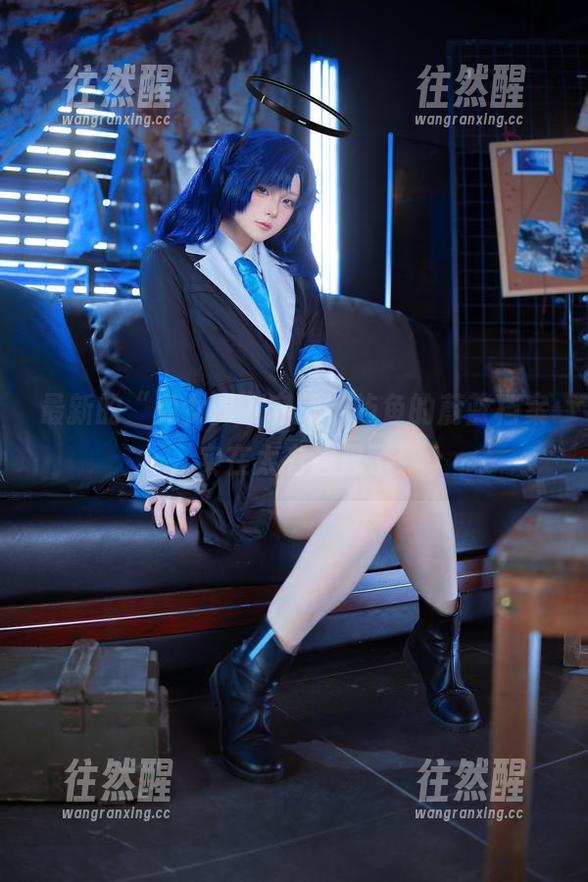 屿鱼 最新的“兔女郎”穿越,屿鱼的蔚蓝档案,实在太有意思了!