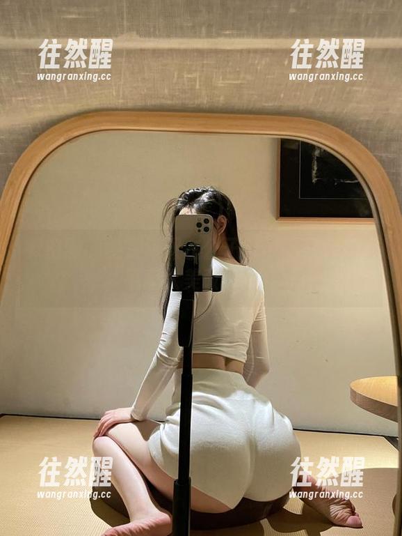 微密圈 - 免费领取左公子666的泳衣幻想，画面太美敢不敢看！