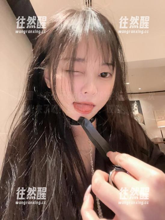 微密圈 - 左公子666，你的学妹就像二次元走出来了呀！原图一看：哎哟，这也太有趣了吧！