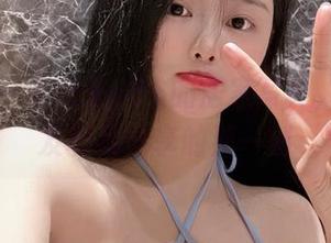 微密圈 – 左公子666的居家写真，空乘女友和我分享的那一刻