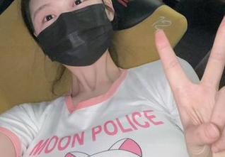 微密圈 – 深夜不能自已，左公子666美图分享的第一部分，看了吗？