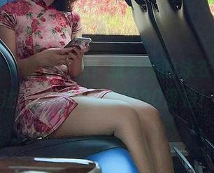 微密圈 – 福利看点！张老师的泳衣原图，注定再次刷爆你的90度角！