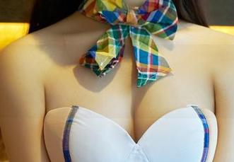 推女郎 – 艾栗栗的高清之旅，灰丝之间，有种说不出的轻盈感。