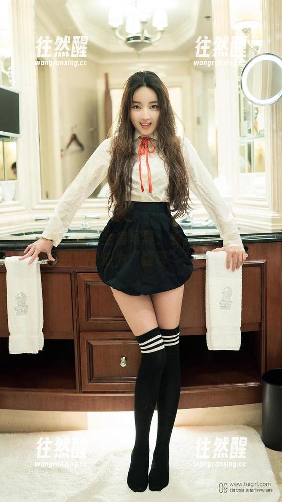 推女郎 - 黄可全套写真：看我如何在日常中成为“峰哥”！