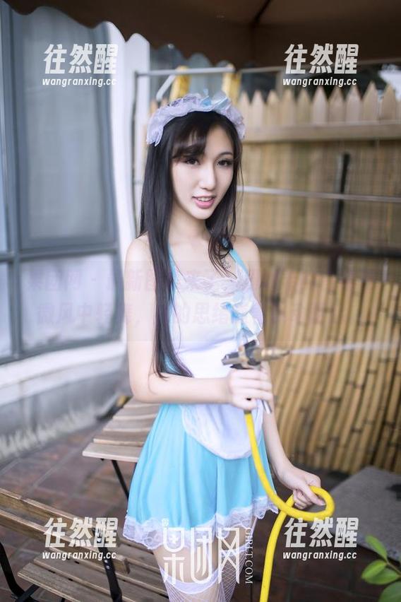 果团网-周妍希 果团网 - 最新图集来了,周妍希的白裙在微风中轻舞,我的思绪随着飘动而起。
