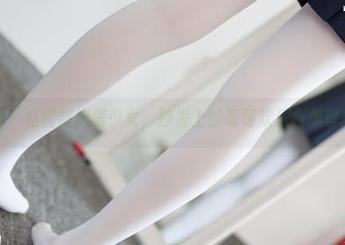 森萝财团 – 私房旗袍美少女，沙发上的吸吸欢乐合集等你来撩！