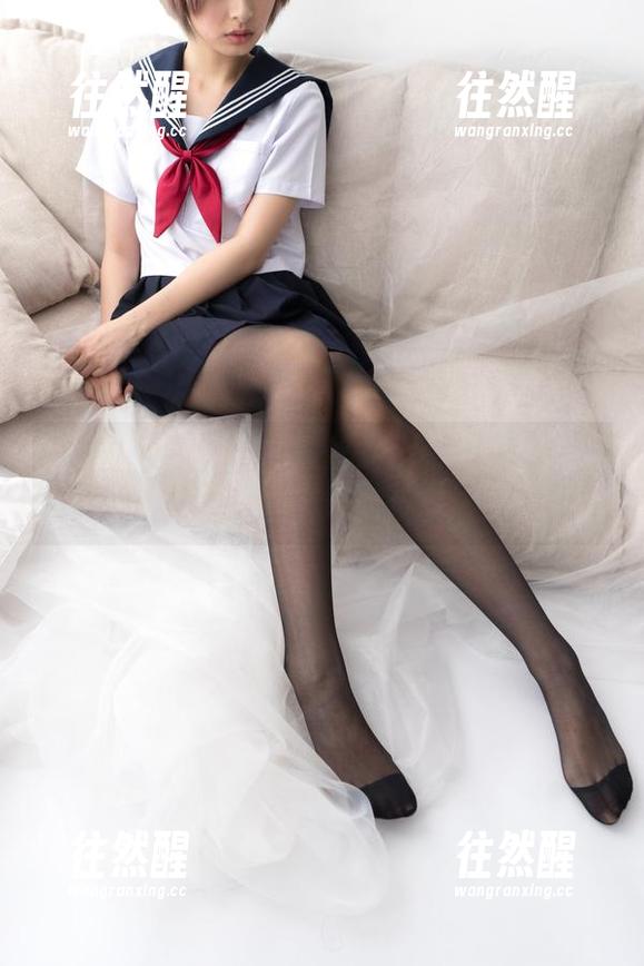 这就是森萝财团的黑丝女仆私拍合集，瞧瞧这些有趣的反差