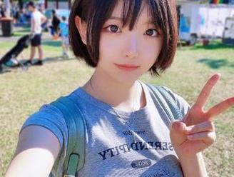 樱群的布丁狗写真集:更新!这次多了几根樱花枝丫…